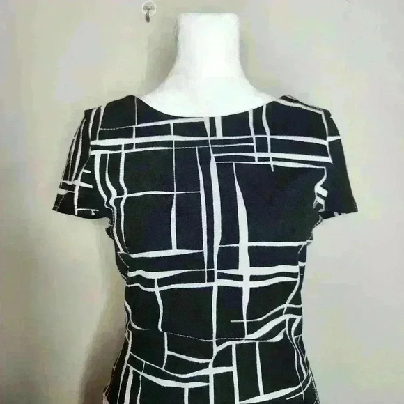 Lulu's women's black and white bodycon midi dress size medium - Picture 3 of 9